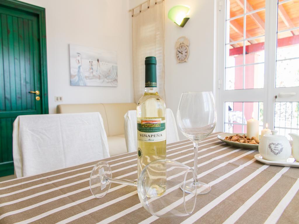 Gelso Bianco Apartments Campofelice Di Roccella Exteriér fotografie