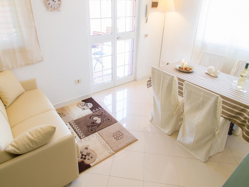 Gelso Bianco Apartments Campofelice Di Roccella Exteriér fotografie