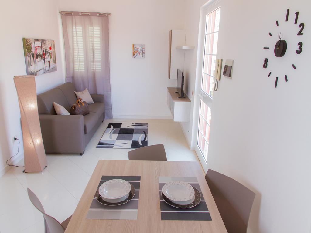 Gelso Bianco Apartments Campofelice Di Roccella Exteriér fotografie