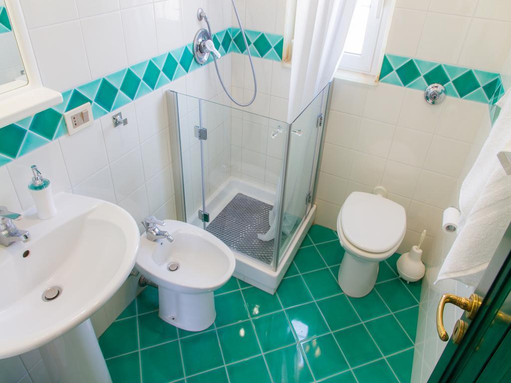 Gelso Bianco Apartments Campofelice Di Roccella Exteriér fotografie